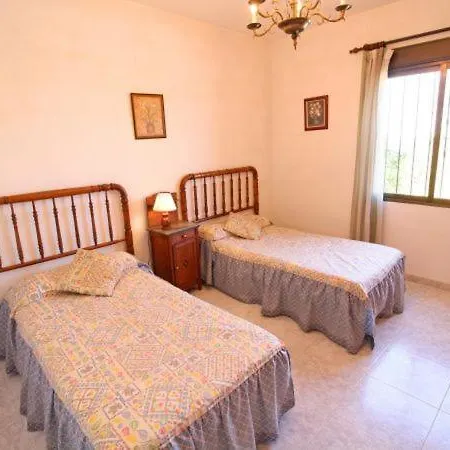Sleeps 7 With Pool Air Con And Wifi 别墅 卡尔佩